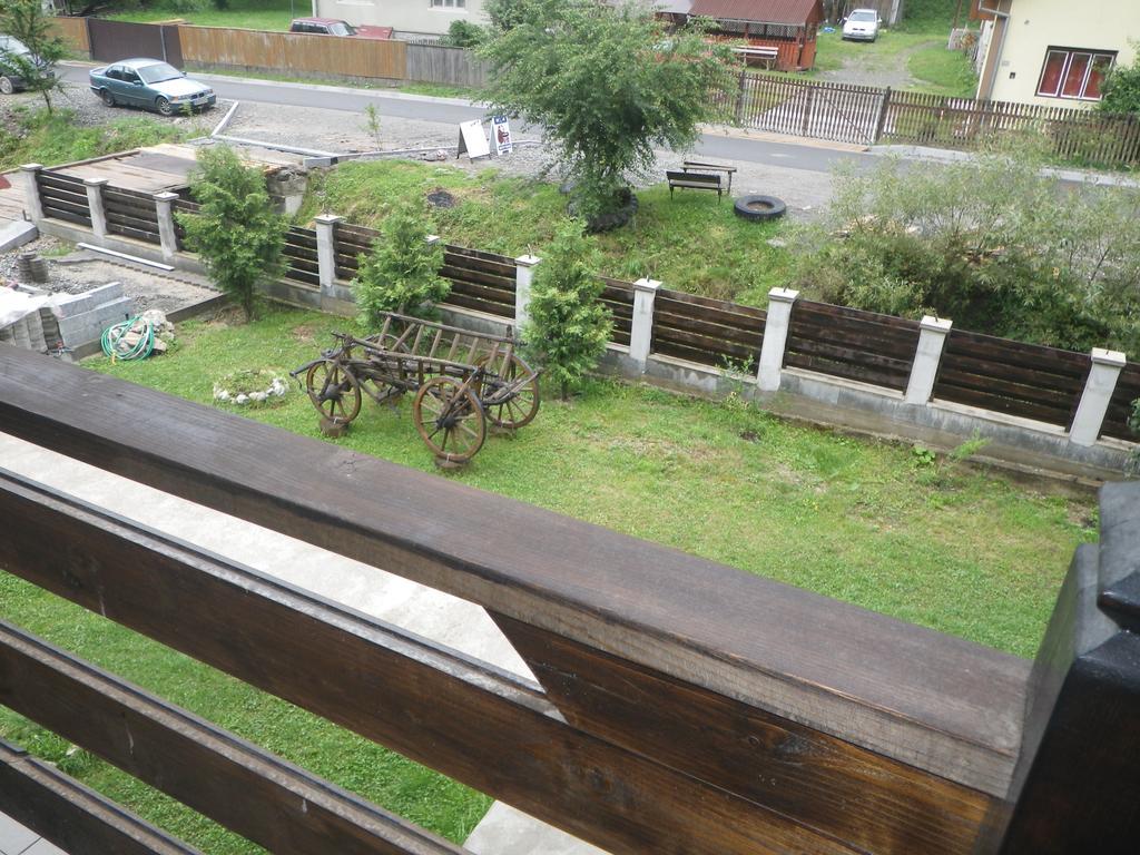 Pensiunea La Rachitele Ngoại thất bức ảnh